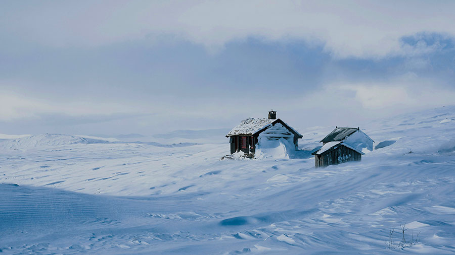 12 18 Mdm Chatiment W