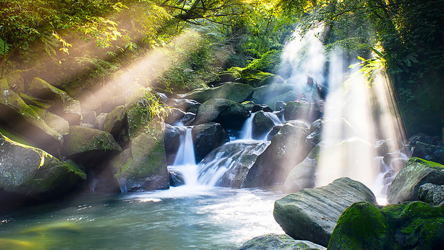 11 19 Mdm Outre Vide W