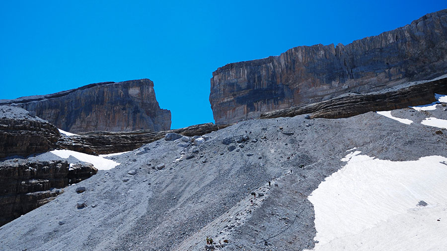 11 23 Mdm Interceder