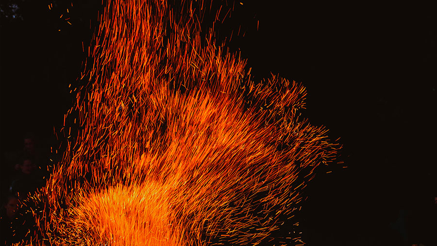 05 18 Mdm Purifie Par Le Feu W