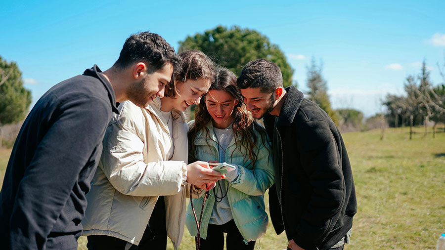 02 11 Mdm Autre Langage W